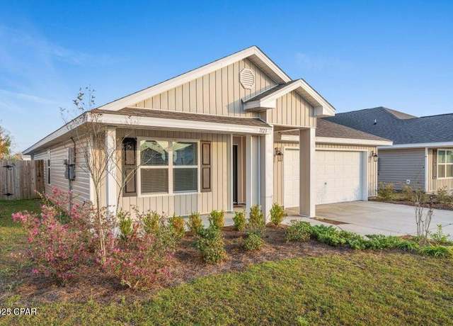 Property at 7123 Penn Way, Panama City, FL 32404, 4 beds, 2 baths