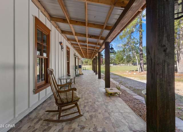 Property at 147 Catahoula Rd, Ponce De Leon, FL 32455, 5 beds, 3 baths