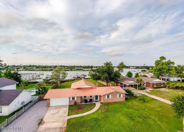 Property at 6905 Hugh Dr, Panama City, FL 32404, 3 beds, 2 baths