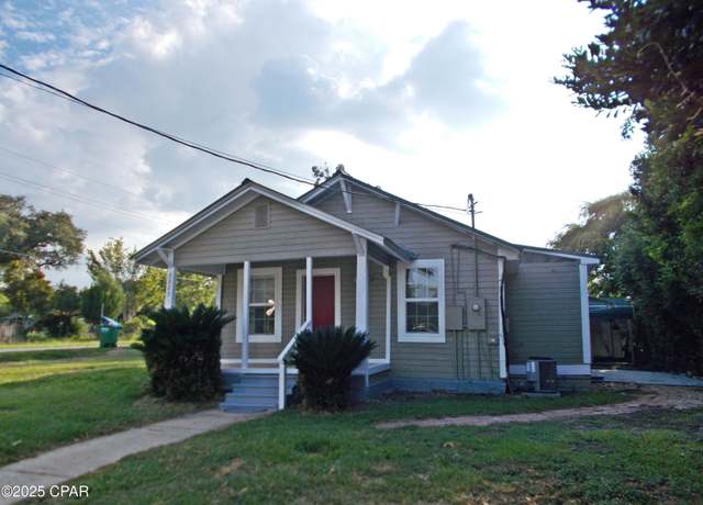 Property at 2823 Wynn St, Marianna, FL 32448, 2 beds, 1 bath