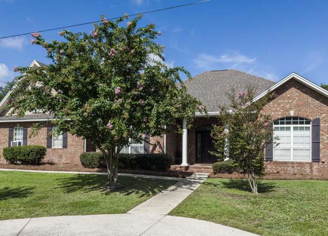 Property at 216 Virginia Ave, Lynn Haven, FL 32444, 5 beds, 3.5 baths