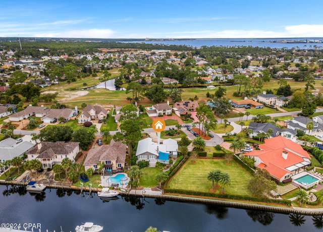 Property at 325 Wahoo Rd, Panama City Beach, FL 32408, 3 beds, 2.5 baths