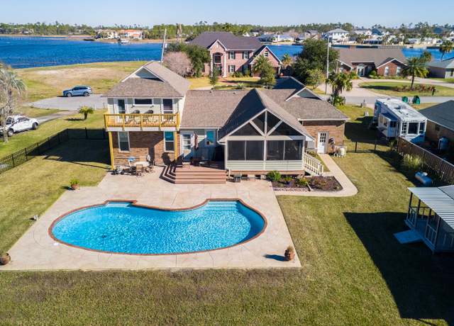 Property at 4731 Baywood Dr, Lynn Haven, FL 32444, 3 beds, 3.5 baths