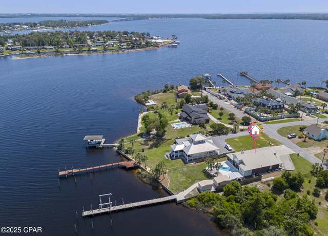 Property at 1119 E Park St, Panama City, FL 32404, 4 beds, 3 baths
