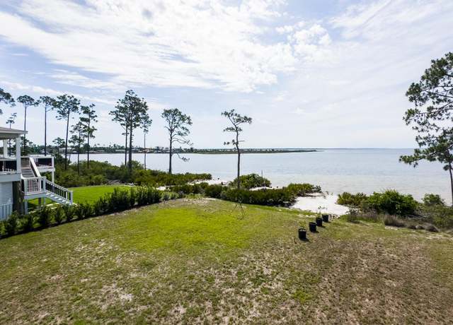 Property at 140 Carriage Rd, Panama City, FL 32404, 4 beds, 3.5 baths