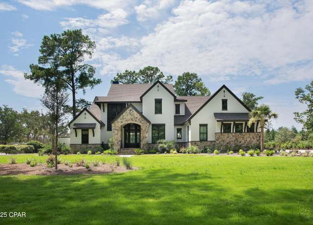Property at 3130 Kings Dr, Panama City, FL 32405, 3 beds, 3 baths
