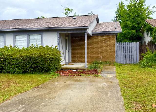 Property at 5425 Lance St, Panama City, FL 32404, 2 beds, 1 bath