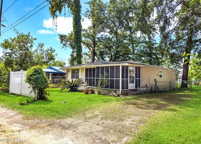 Property at 644 Maddox St, Port St. Joe, FL 32456, 2 beds, 2 baths