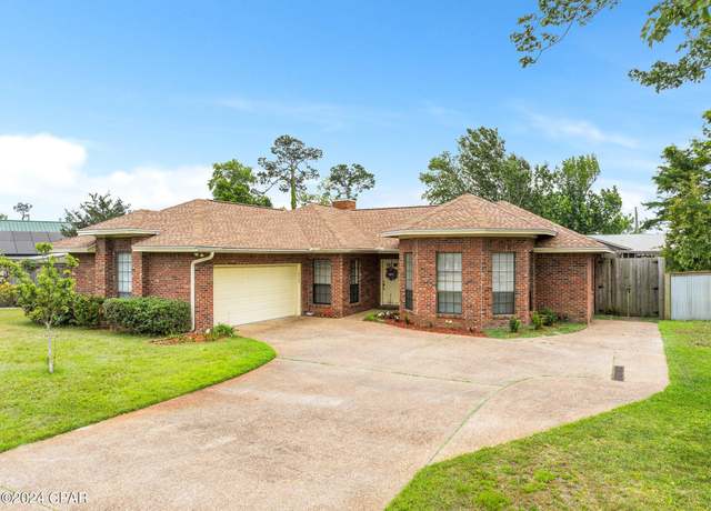 Property at 2707 Pembroke Dr, Panama City, FL 32405, 3 beds, 3 baths
