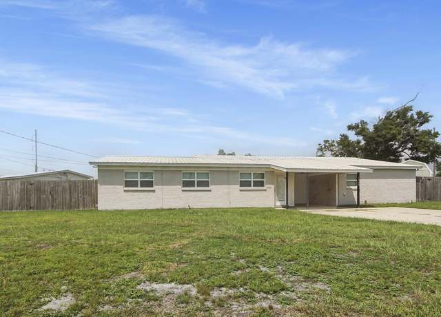 Property at 2606 W 20th St, Panama City, FL 32405, 4 beds, 2.5 baths