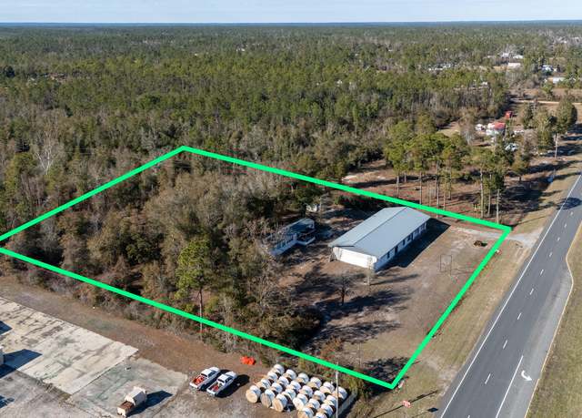 Property at 17135 Highway 231, Fountain, FL 32438, 3 beds, 2 baths