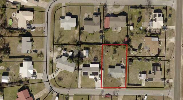 Photo of 1812 Airport Cir, Panama City, FL 32405
