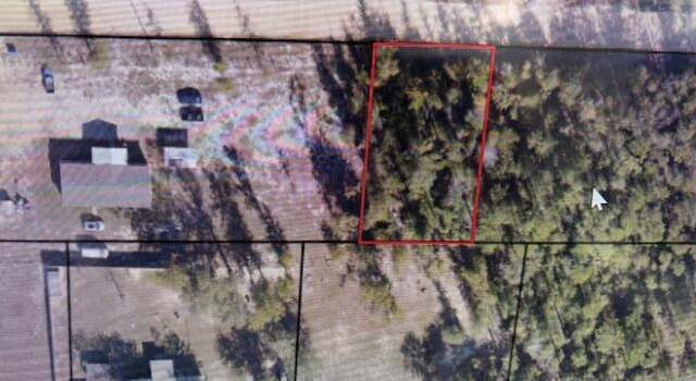 Photo of Lot 16 Bear Creek Rd, Fountain, FL 32438