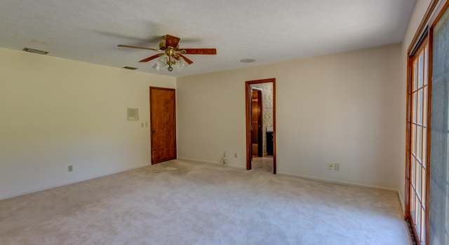 Photo of 2610 Pretty Bayou Island Dr, Panama City, FL 32405