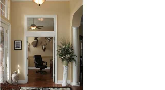Photo of 105 Lakeview Ter, Lynn Haven, FL 32444