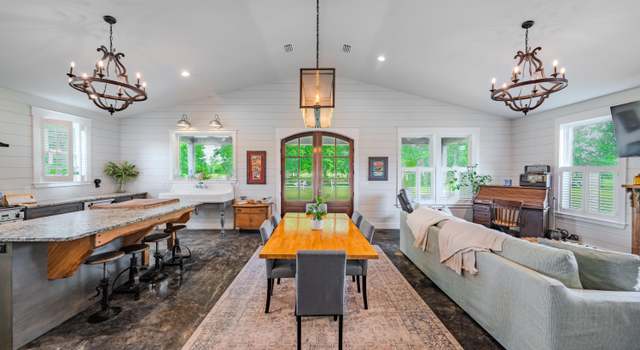 Photo of 2818 Lawrence Rd, Marianna, FL 32446