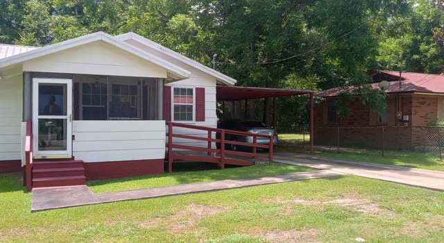 Photo of 893 8th Ave, Graceville, FL 32440