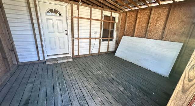 Photo of 6919 Singletary St, Grand Ridge, FL 32442