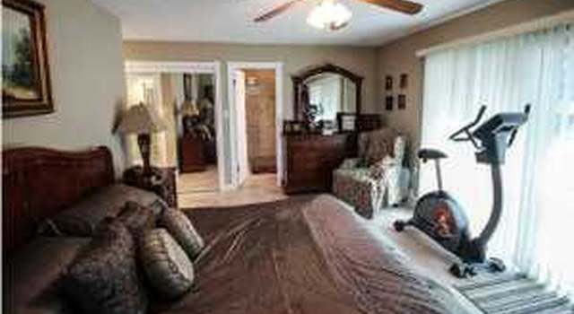 Photo of 2637 Island View Dr, Panama City, FL 32405