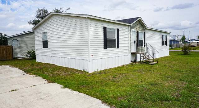 Photo of 7337 Lake Suzzanne Way, Panama City, FL 32404