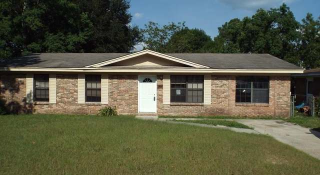 Photo of 806 Russ Lake Dr, Panama City, FL 32404