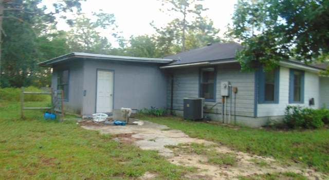 Photo of 4393 Mustang Ln, Chipley, FL 32428