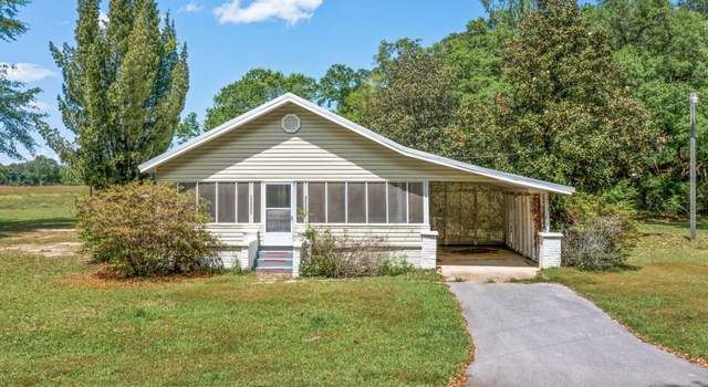Photo of 908 Tri County Rd, Graceville, FL 32440