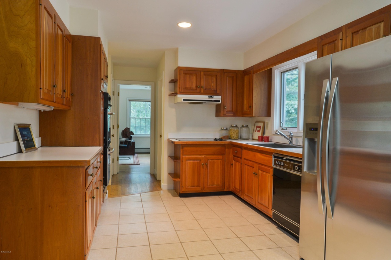 2 Samantha Ln, West Stockbridge, MA 01266 | MLS# 206540 | Redfin