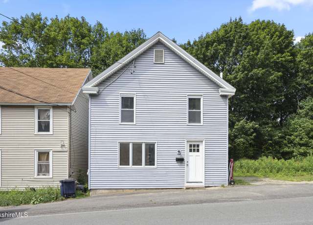 Property at 102 Pontoosuc Ave, Pittsfield, MA 01201, 2 beds, 1 bath