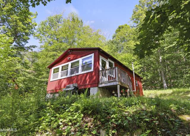 Property at 5 Lakeview Rd, Peru, MA 01235, 2 beds, 1.5 baths