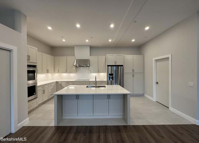 Property at 281 Main St Unit 2 C, Great Barrington, MA 01230, 2 beds, 2 baths