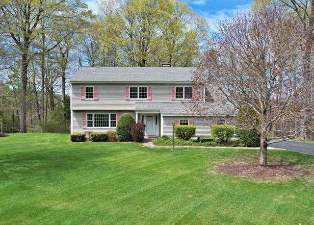Property at 7 Cedar Ln, Lenox, MA 01240, 4 beds, 2.5 baths