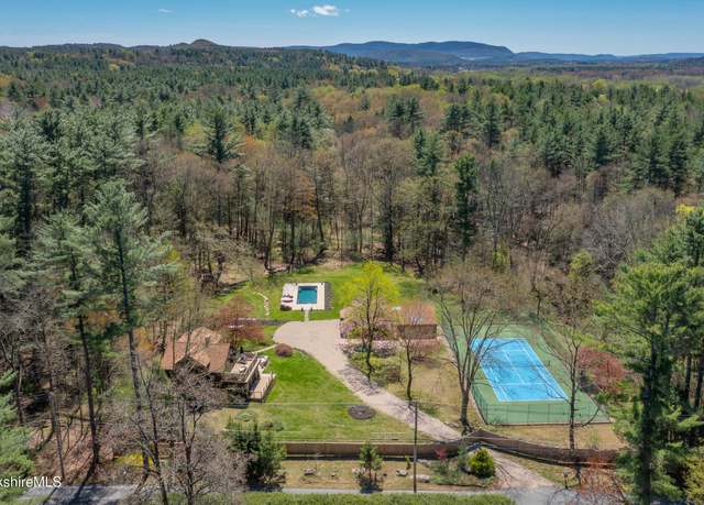 Property at 246 County Rd, Sheffield, MA 01257, 4 beds, 3.5 baths