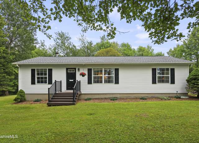 Property at 137 Windsor Rd, Savoy, MA 01256, 3 beds, 2 baths