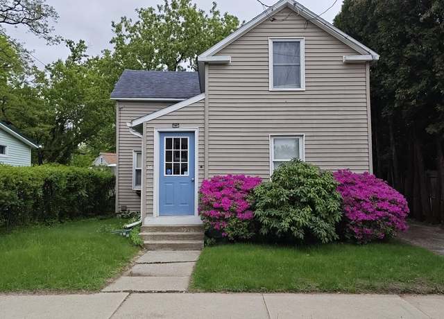 Property at 36 Newell St, Pittsfield, MA 01201, 3 beds, 1 bath