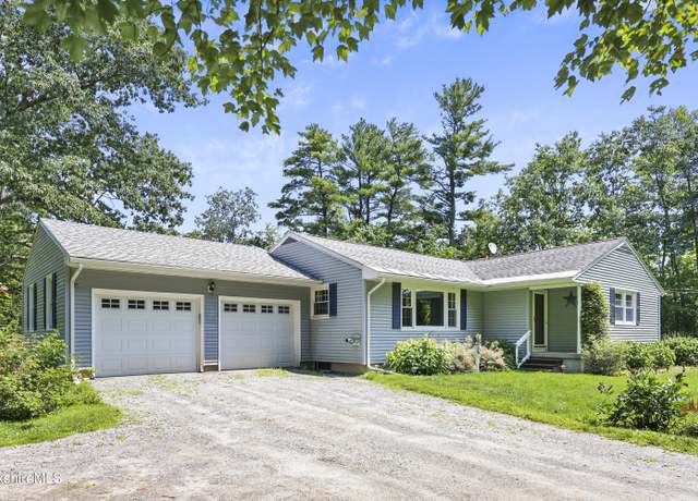 Property at 135 Church Ln, Richmond, MA 01254, 3 beds, 1 bath