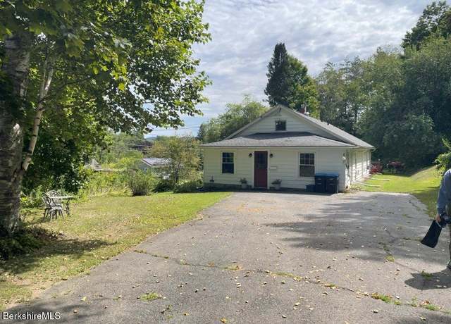 Property at 193 S Mountain Rd, Pittsfield, MA 01201, 3 beds, 1.5 baths