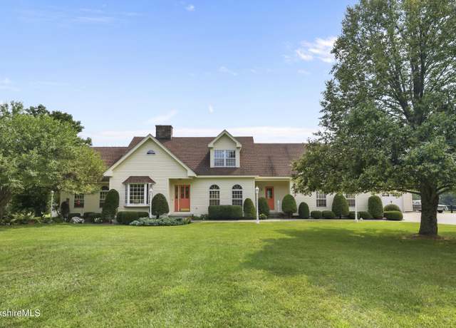 Property at 19 Lynne Ct, Lanesborough, MA 01237, 4 beds, 3.5 baths