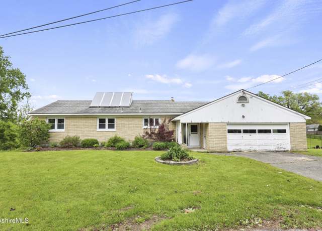Property at 70 Saratoga Dr, Pittsfield, MA 01201, 3 beds, 2.5 baths