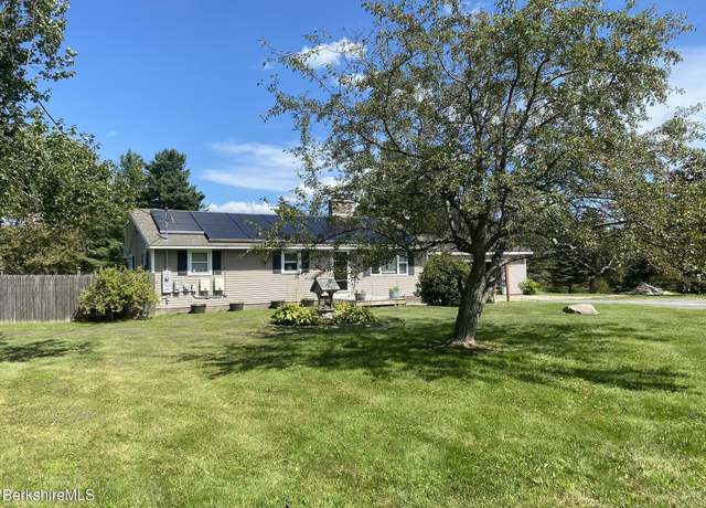 Property at 554 Main St, Becket, MA 01223, 3 beds, 1.5 baths
