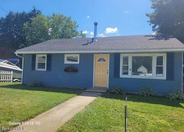 Property at 29 Crystal St, Pittsfield, MA 01201, 3 beds, 1 bath