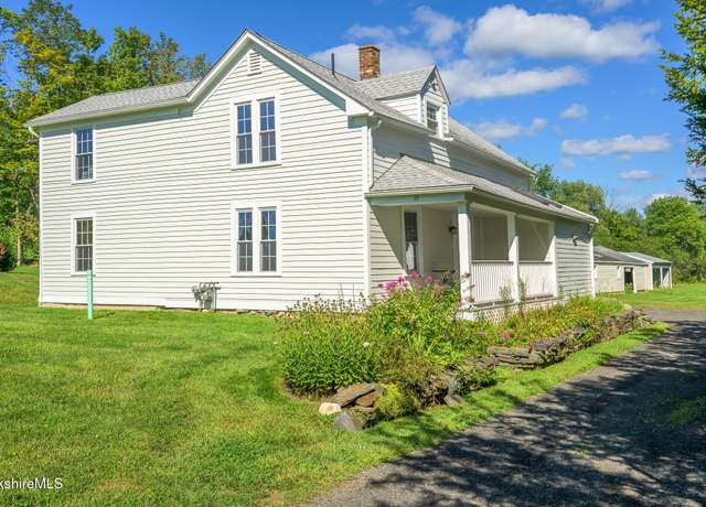 Property at 35 Chapman Rd, Pittsfield, MA 01201, 2 beds, 2.5 baths