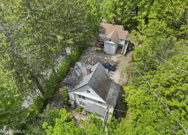 Property at 328-332 Park St, Great Barrington, MA 01230, 8 beds, 4 baths