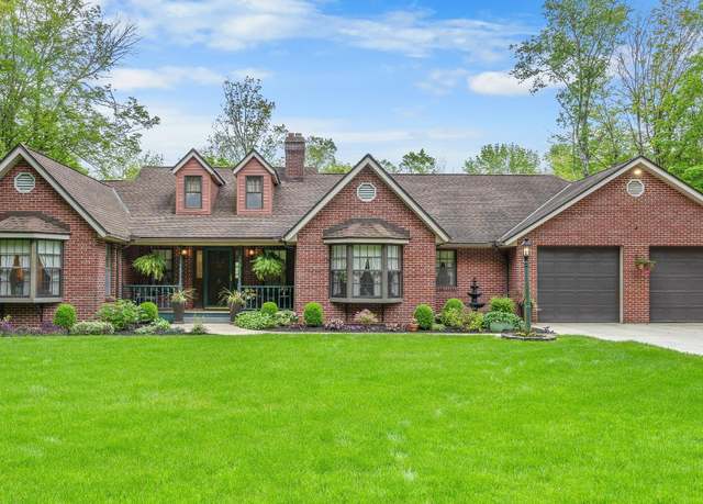 Property at 5 Victoria Ln, Lanesborough, MA 01237, 3 beds, 2.5 baths