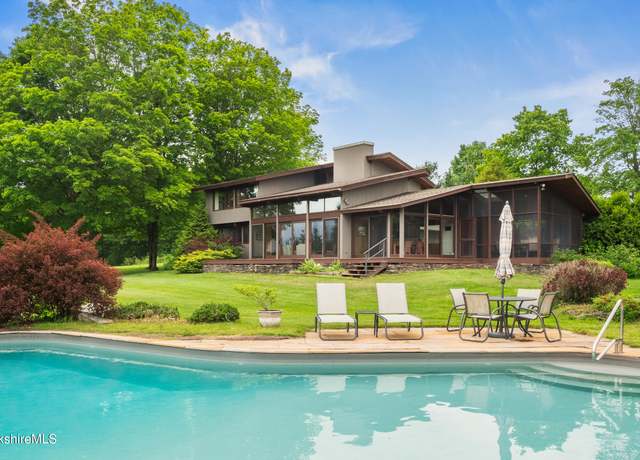 Property at 21 Kalliste Hl, Great Barrington, MA 01230, 3 beds, 2.5 baths