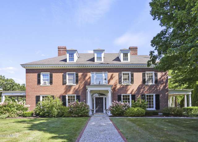 Property at 89 Crofut St, Pittsfield, MA 01201, 5 beds, 4.5 baths