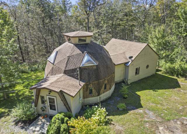 Property at 152 Sir Edwards Way, Becket, MA 01223, 2 beds, 2 baths