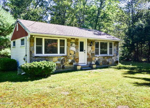 Property at 163 Sir Walter Ct, Becket, MA 01223, 2 beds, 1 bath