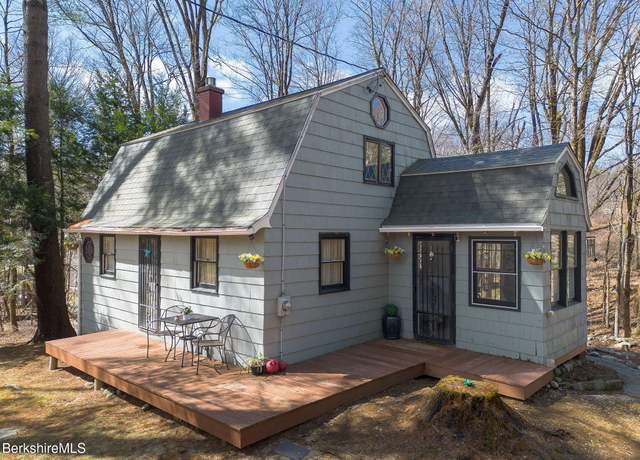Property at 132 Dawn Dr, Becket, MA 01223, 2 beds, 1 bath