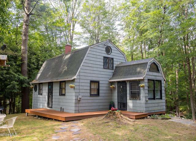 Property at 132 Dawn Dr, Becket, MA 01223, 2 beds, 1 bath